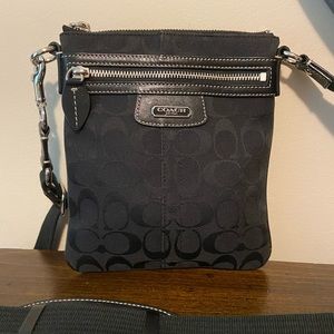 Small coach crossbody/ shoulder bag